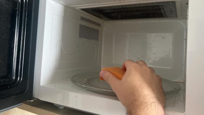 Como Limpar o Micro-ondas